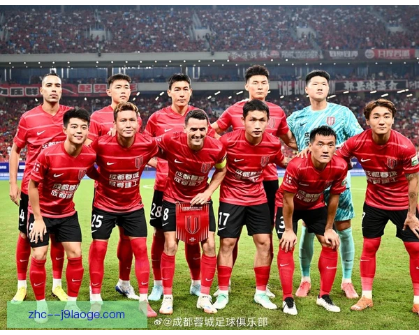 密集赛程轮换组后腰回撤，接应线路保障攻守平衡